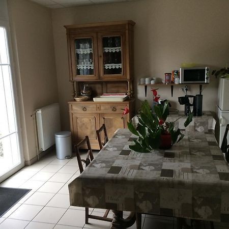 La Demi-Lune Bed & Breakfast Bailleval Eksteriør bilde