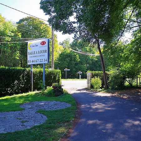 La Demi-Lune Bed & Breakfast Bailleval Eksteriør bilde