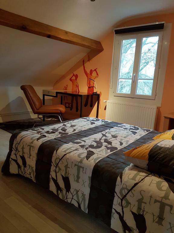 La Demi-Lune Bed & Breakfast Bailleval Eksteriør bilde