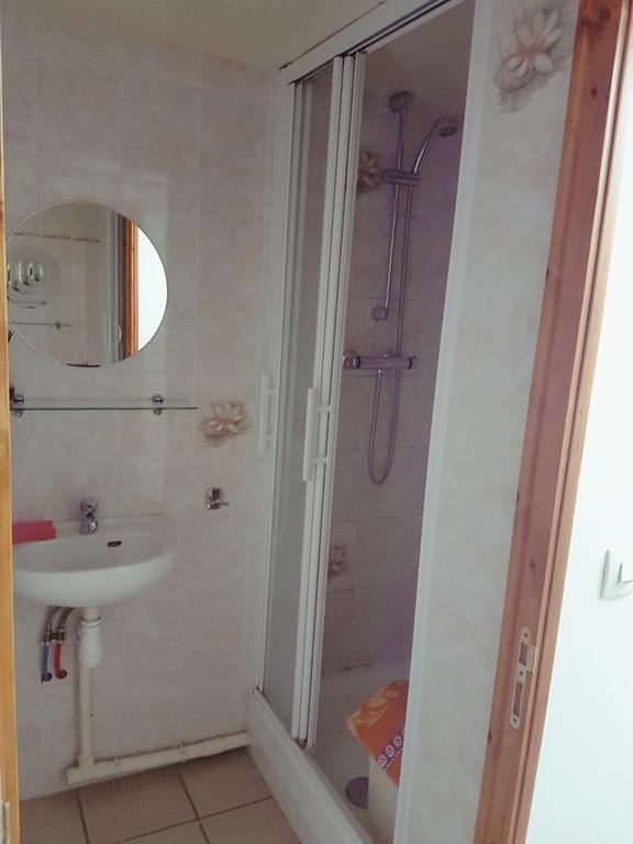 La Demi-Lune Bed & Breakfast Bailleval Eksteriør bilde