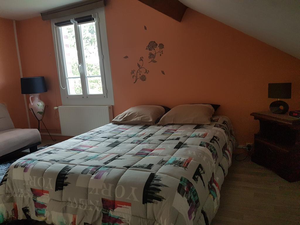 La Demi-Lune Bed & Breakfast Bailleval Eksteriør bilde