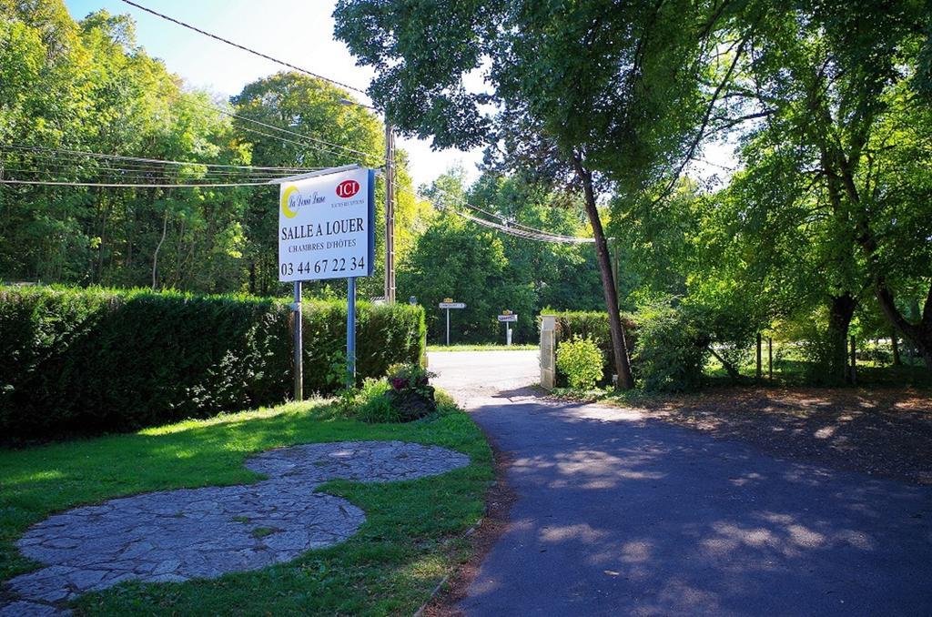 La Demi-Lune Bed & Breakfast Bailleval Eksteriør bilde